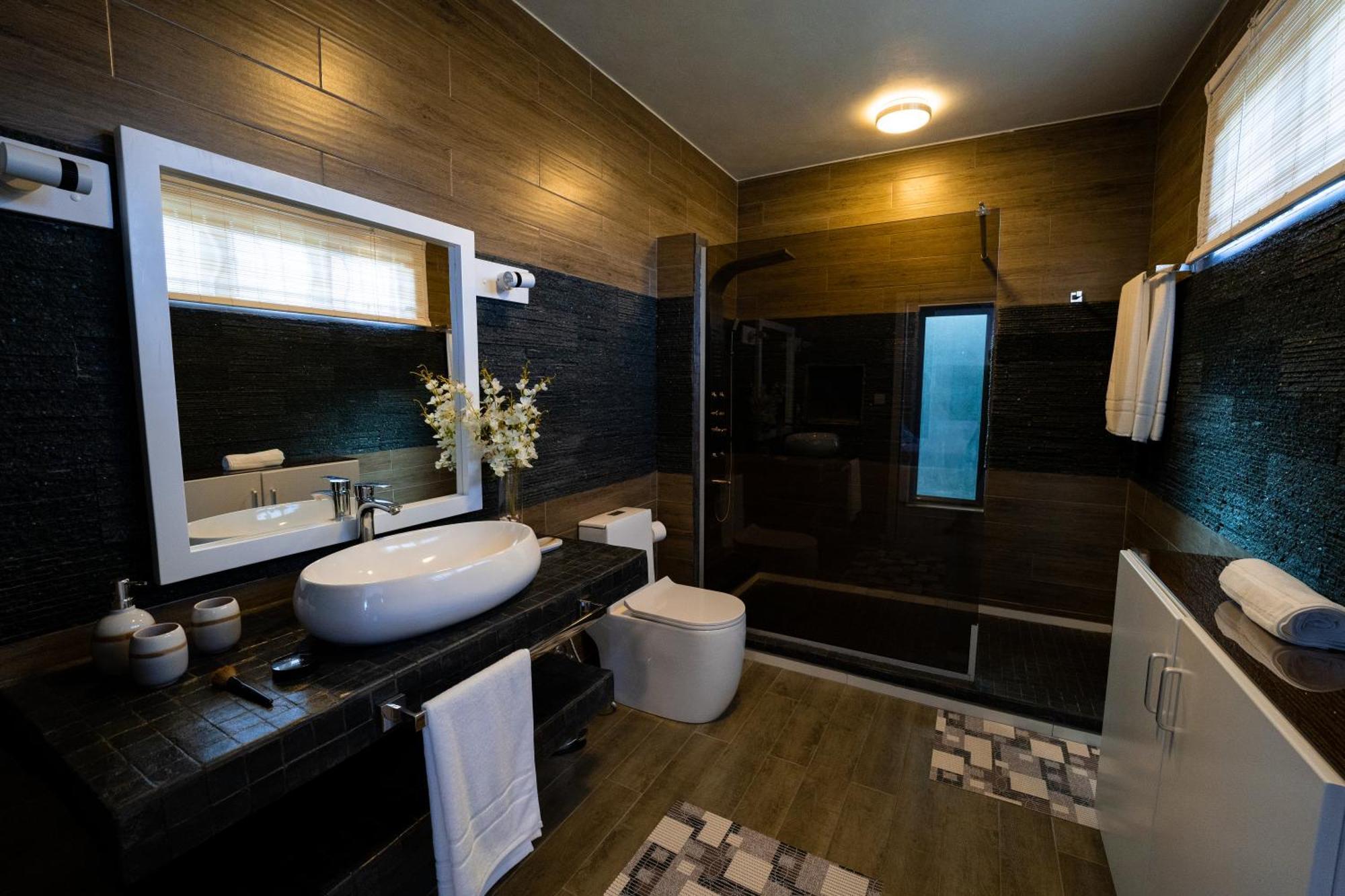 Preety Blue Residence Villas غراند بايَ المظهر الخارجي الصورة